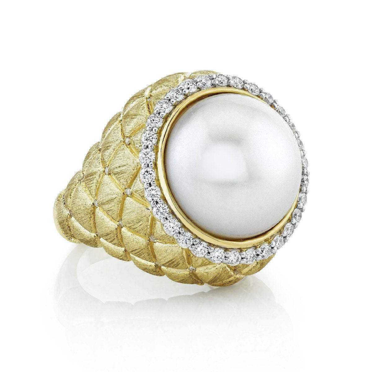 Pearl Quilted Ring With Diamonds