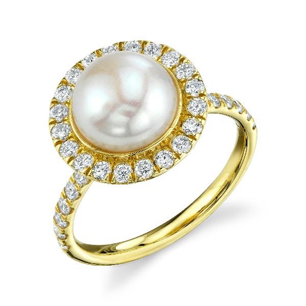 Pearl Ring With Diamonds