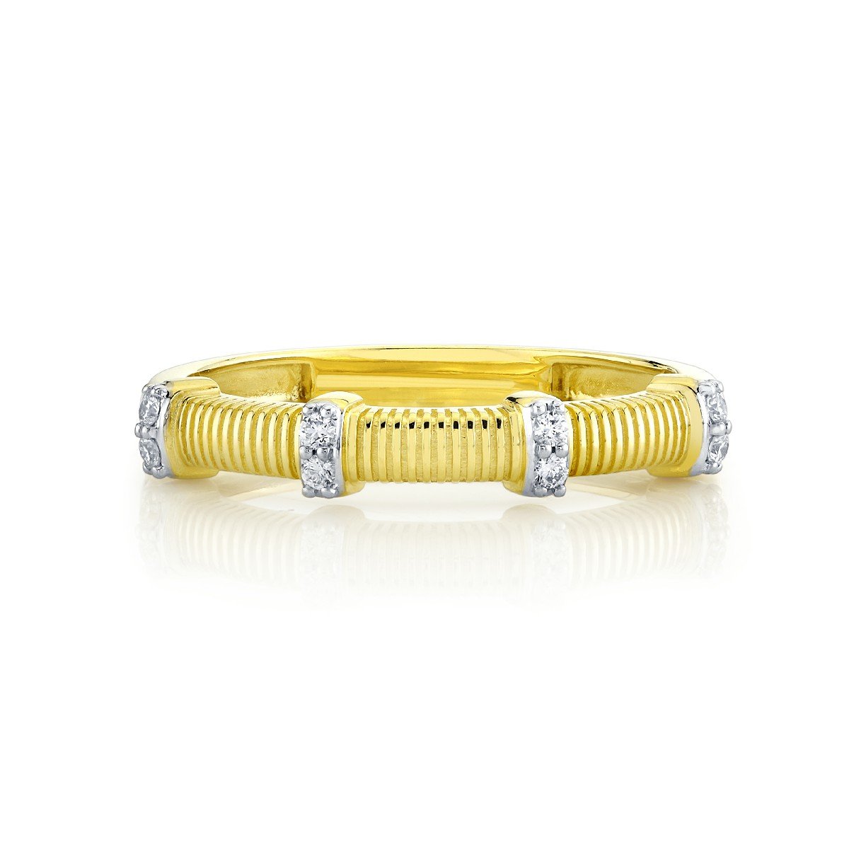 Stroe Band With Diamond Rondels
